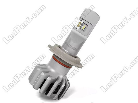 Zoom on a Philips LED bulb approved for BMW Active Tourer (F45)